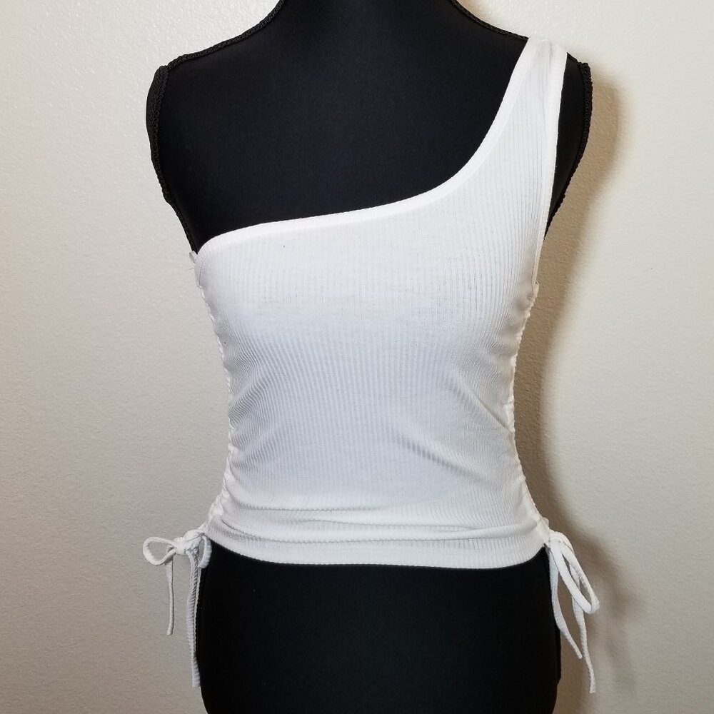 Timing Womens Medium One Shoulder White Ribbed Cropped Top Festival Retro NWT